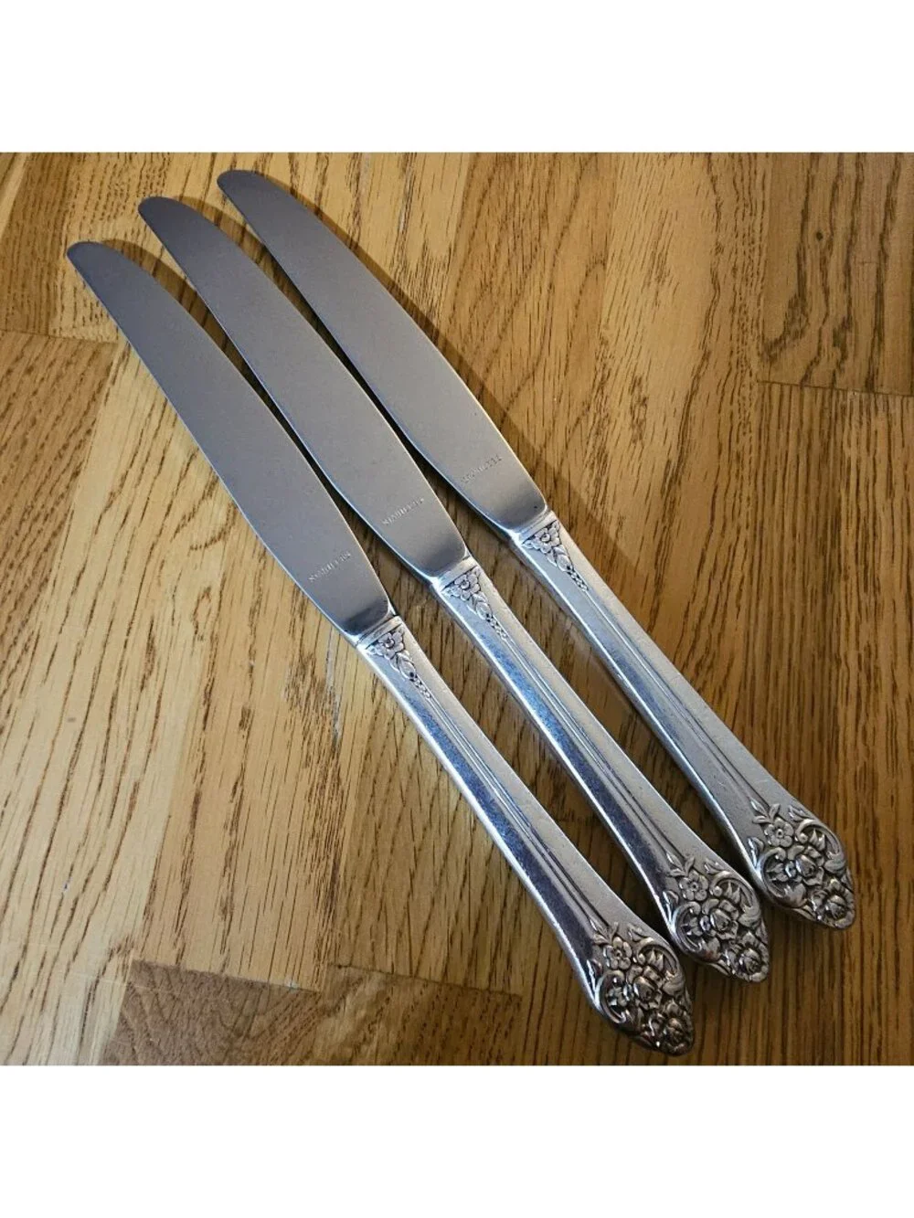 3 Rogers Plantation Silverplate Knife 9.25